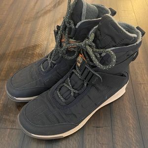 Chaco Borealis Waterproof Winter Boot 8